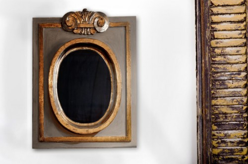PAINTED & GILDED OVAL SOLITAIRE MIRROR