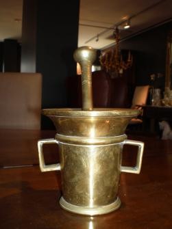 MORTAR AND PESTLE