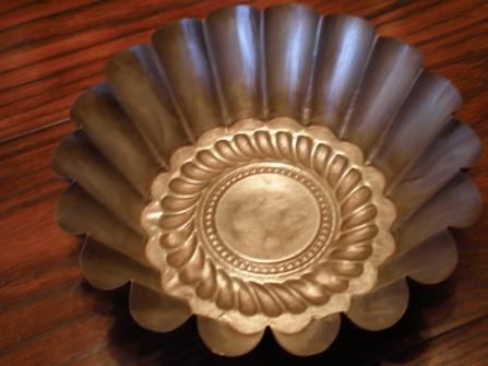 FRENCH TIN BRIOCHE OR GATEAU MOULD
