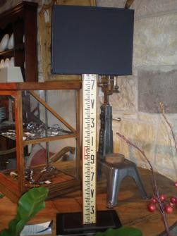 SURVEYROS STAFF LAMP
