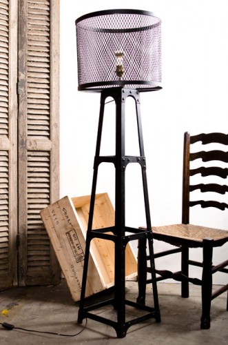 'RIVET' INDUSTRIAL STANDARD LAMP