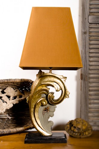 'SEVILLE BOIS' GILDED SCROLL BASE LAMP