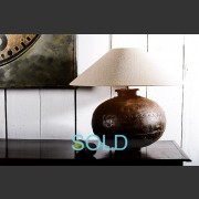 CIRCULAR RIVETED METAL LAMP