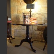 GEORGE III TILT-TOP MAHOGANY TABLE