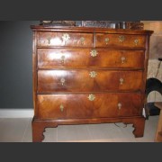 GEORGE II WALNUT CHEST OF DRAWERS c.1750