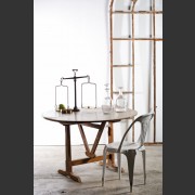 VIGNERON'S TILT-TOP TABLE IN WALNUT